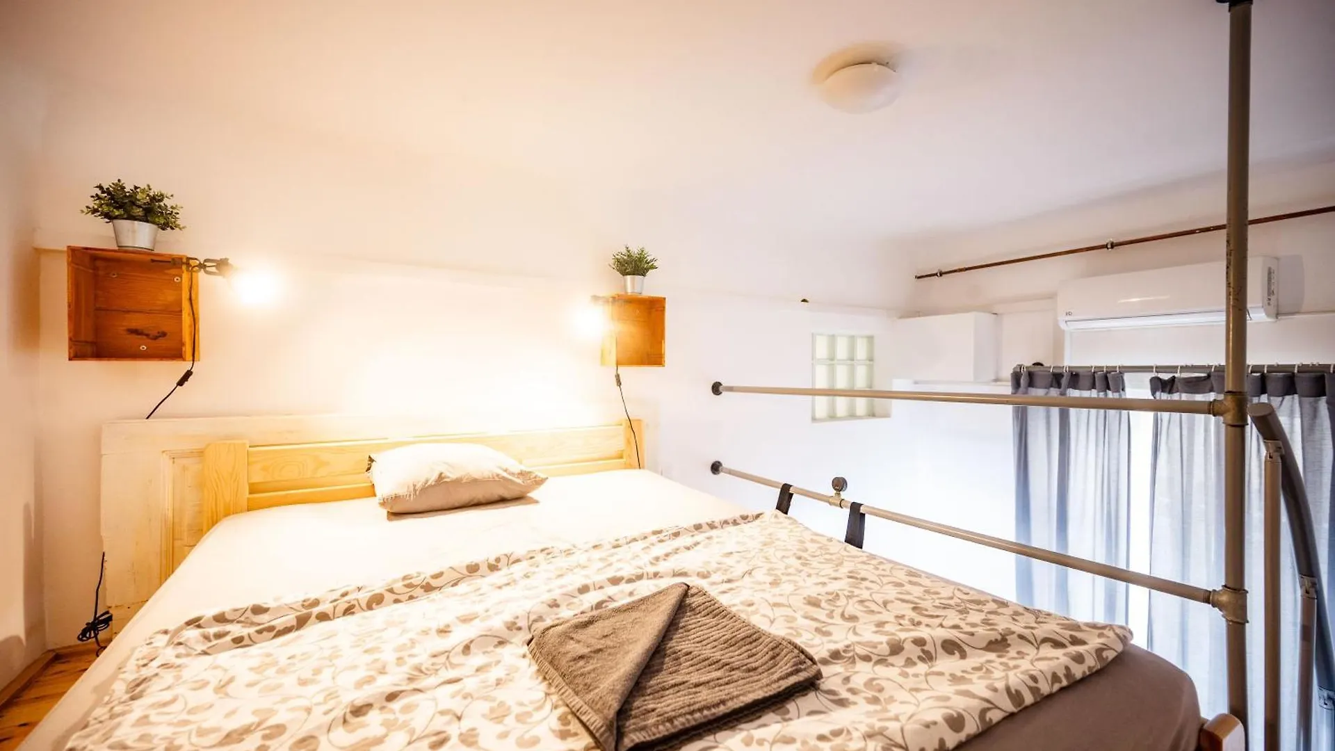 Top Location 2 Bedrooms - 2 Bathrooms Budapeste Hungria