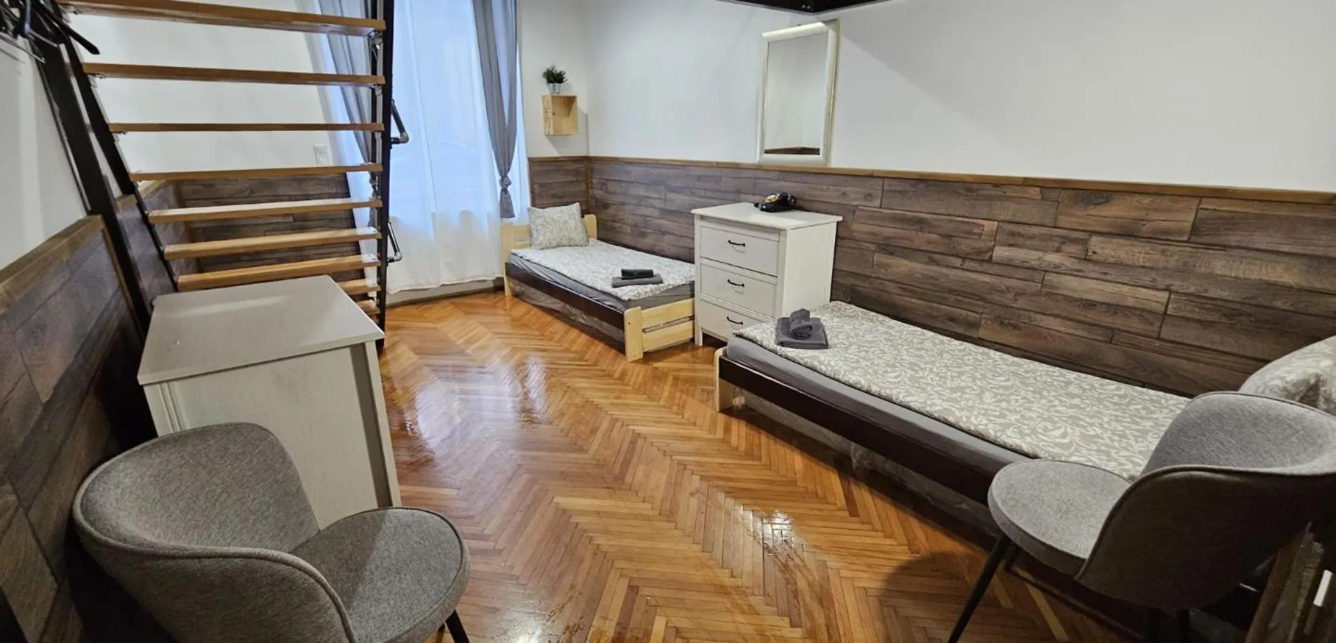 Quiet And Central 2 Bedrooms 2 Bathrooms Apartment In The Heart Of Budapest 0*,