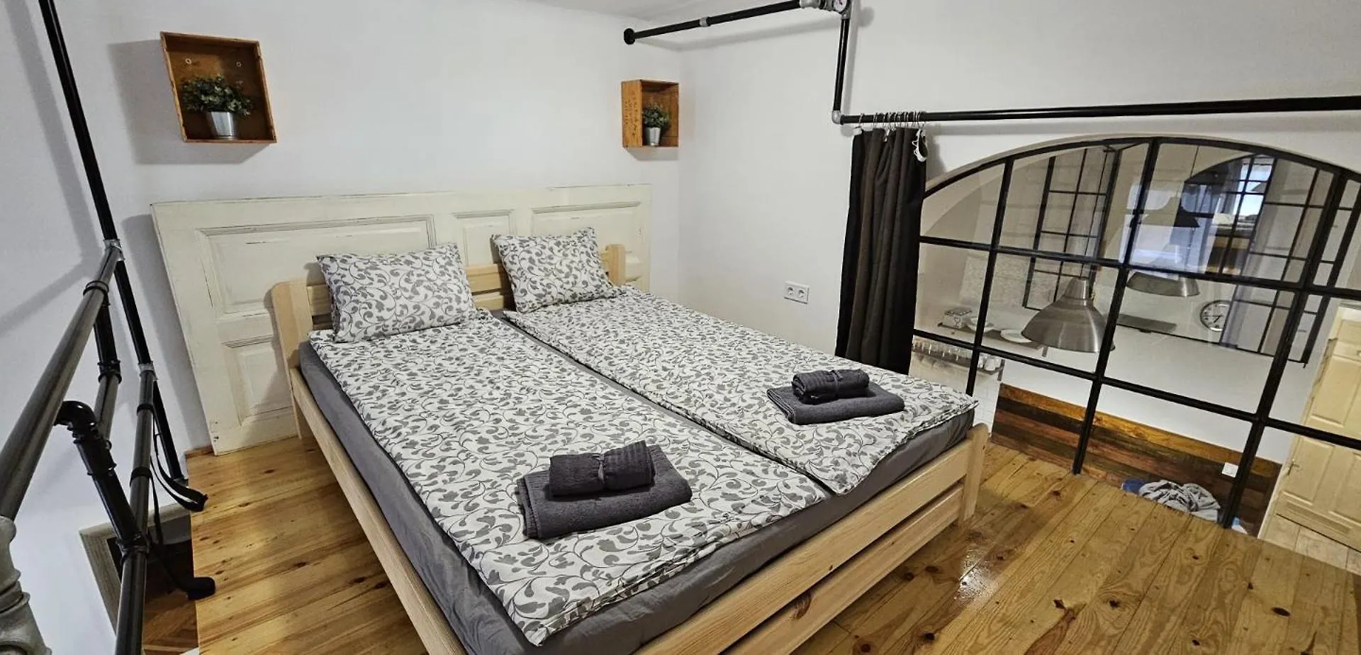 Quiet And Central 2 Bedrooms 2 Bathrooms Apartment In The Heart Of Budapest