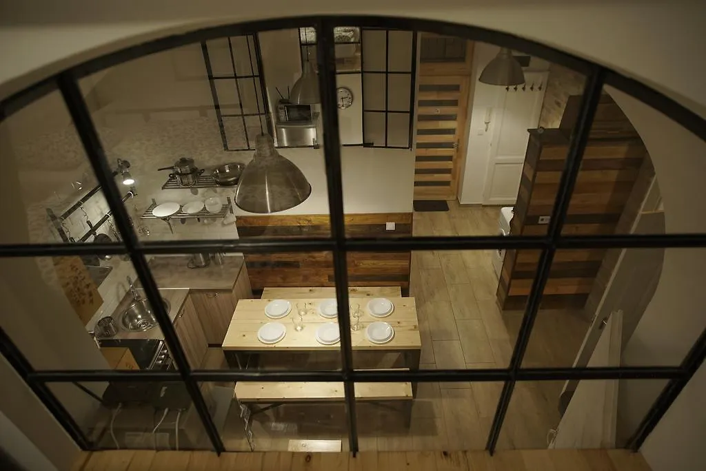 Quiet And Central 2 Bedrooms 2 Bathrooms Apartment In The Heart Of Budapest