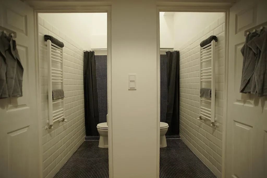 Quiet And Central 2 Bedrooms 2 Bathrooms Apartment In The Heart Of Budapest